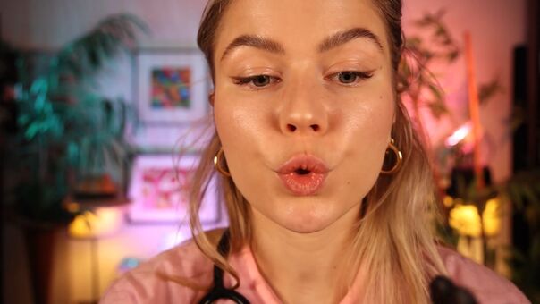 Lizi Asmr Nude Leaks OnlyFans Photo 6