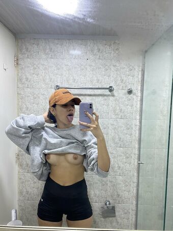 maddiamoreti / maddiamoretti / mariamoretti Nude Leaks OnlyFans  – Leaked Models