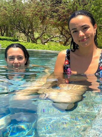 Merrell Twins Nude Leaks OnlyFans Photo 16