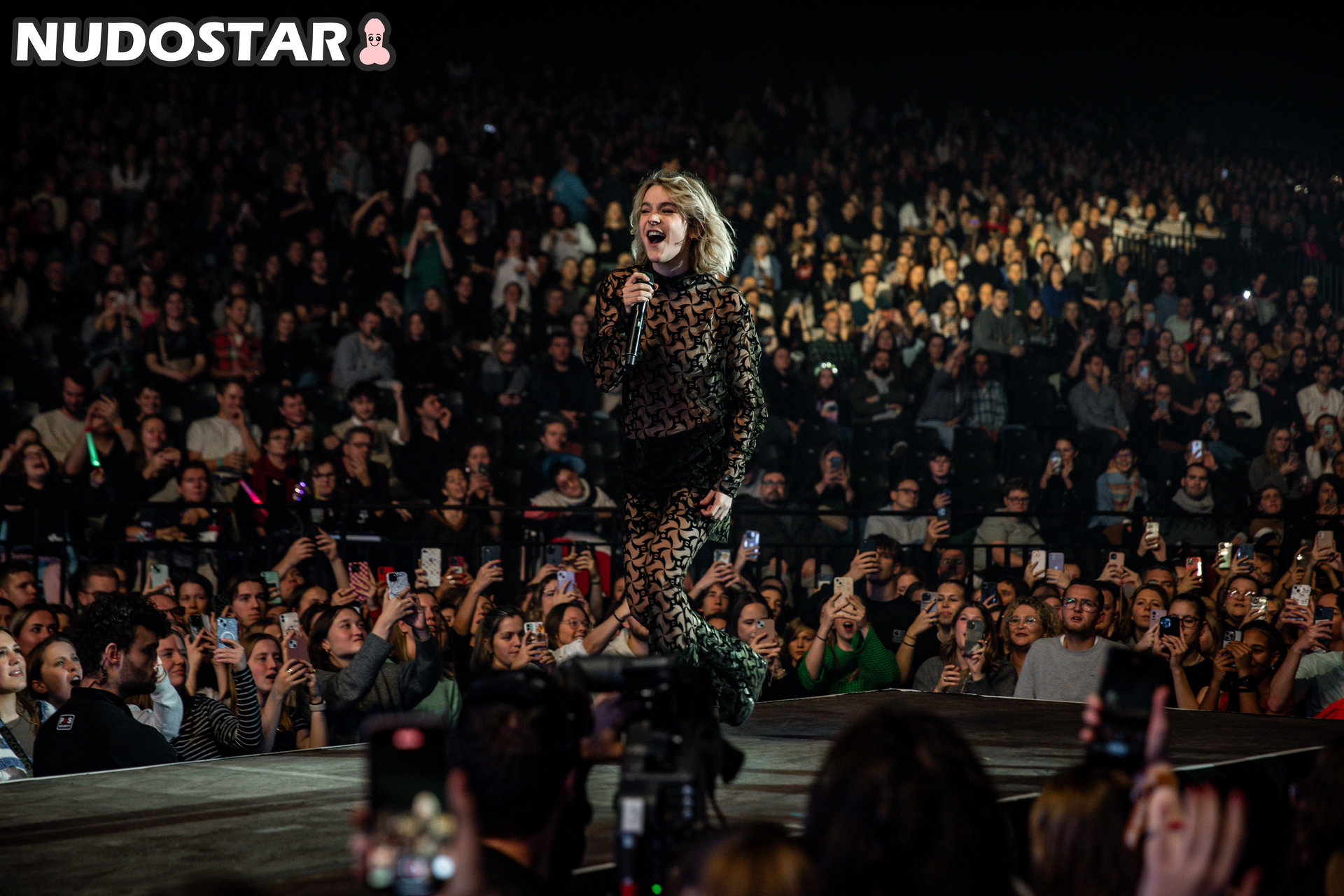 Pommelien Thijs Leaked Photo 11