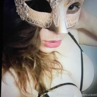 retweetcuckold Nude Leaks OnlyFans Photo 9