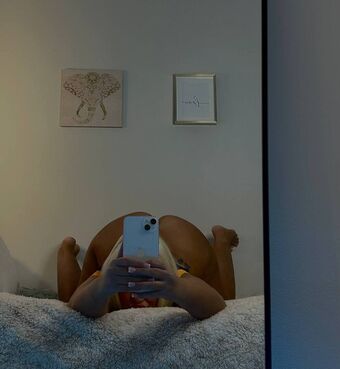 Rowena Violet Nude Leaks OnlyFans Photo 11