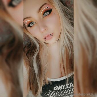 skeleton420z Nude Leaks OnlyFans Photo 12