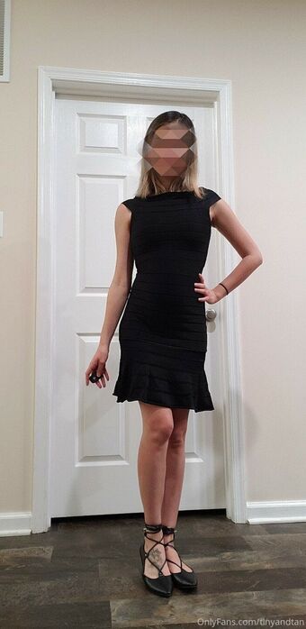 Tiny And Tan Nude Leaks OnlyFans Photo 32