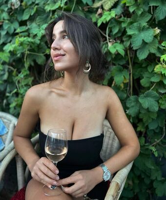 Valeriia Simavonian Nude Leaks OnlyFans Photo 14