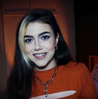 Violet Orlandi Nude Leaks OnlyFans Photo 22