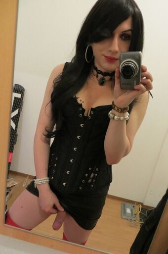 Yoni's Place Nude Leaks OnlyFans Photo 11