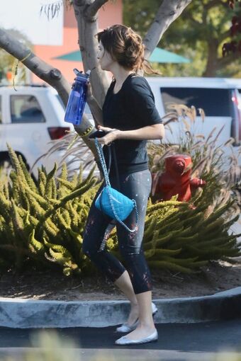 Zooey Deschanel Nude Leaks OnlyFans Photo 53