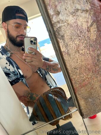 viktoronee Nude Leaks OnlyFans Photo 34