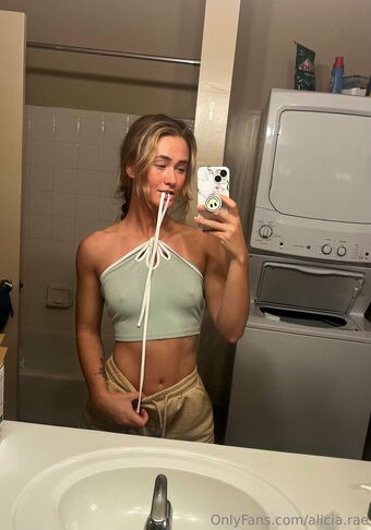 Alicia Rae Nude Leaks OnlyFans Photo 17