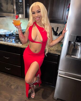 AMOURVANILLA / Theyluvnilla / van1llabeam Nude Leaks OnlyFans  – Leaked Models