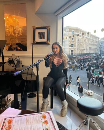 Ana Manta Nude Leaks OnlyFans Photo 2