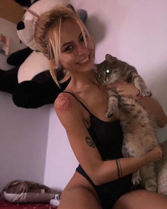 axalrnaed Nude Leaks OnlyFans Photo 15