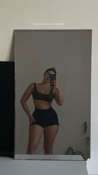 Beatriz De Brito Nude Leaks OnlyFans Photo 1