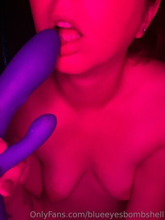 blueeyesbombshell Nude Leaks OnlyFans Photo 11