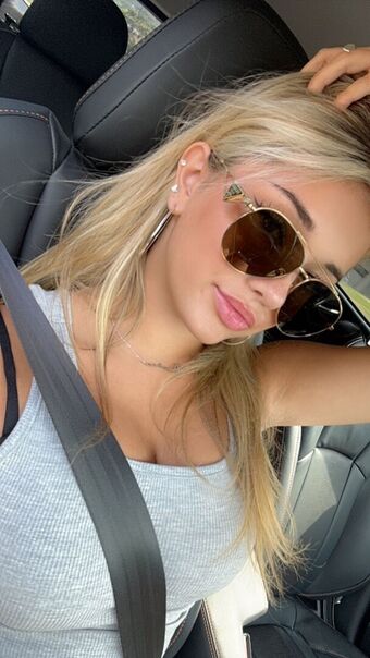 Breckie Hill Nude Leaks OnlyFans Photo 10