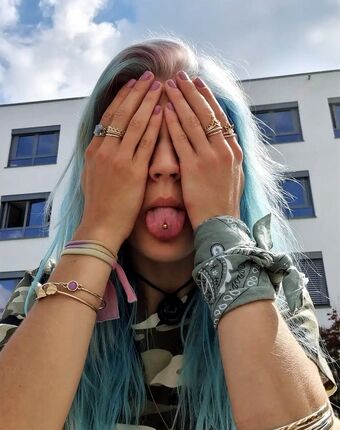 Caroline Haas Nude Leaks OnlyFans Photo 7