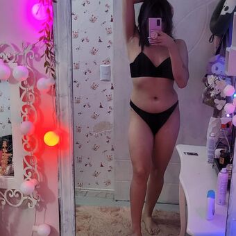 Niellefer Nude Leaks OnlyFans Photo 1