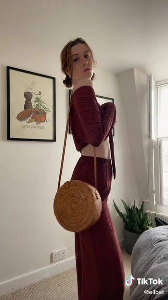 Elena Bateman / Ellbat / elenabatman Nude Leaks OnlyFans – Leaked Models