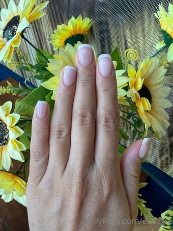 elina_re Nude Leaks OnlyFans Photo 8