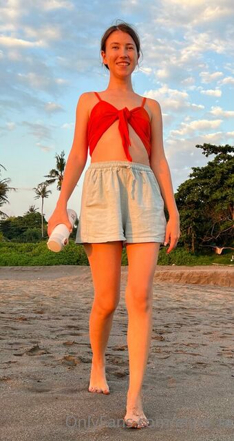 elina_re Nude Leaks OnlyFans Photo 11