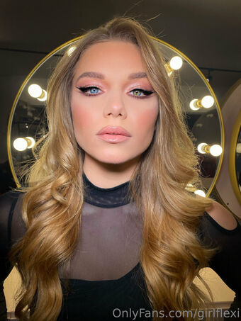 girlflexi Nude Leaks OnlyFans Photo 35