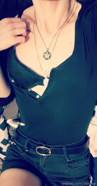 giulsinperil Nude Leaks OnlyFans Photo 1