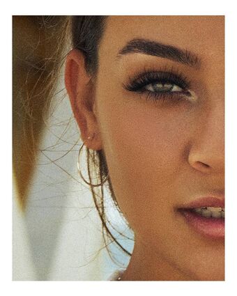 Jesenia Sanchez Nude Leaks OnlyFans Photo 24