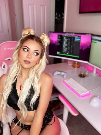 Kirby Nude Leaks OnlyFans Photo 12