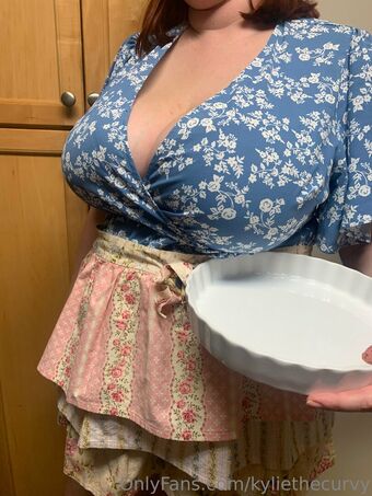 kyliethecurvy Nude Leaks OnlyFans Photo 11
