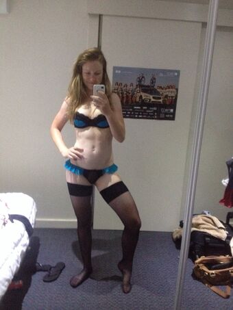 Lauren Kitchen Nude Leaks OnlyFans Photo 11