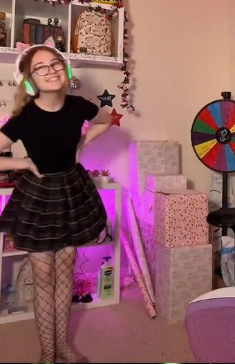 Lyssaurora Nude Leaks OnlyFans Photo 10