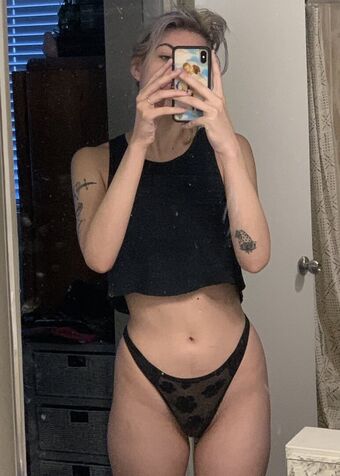 Makayla Tinker Nude Leaks OnlyFans Photo 1