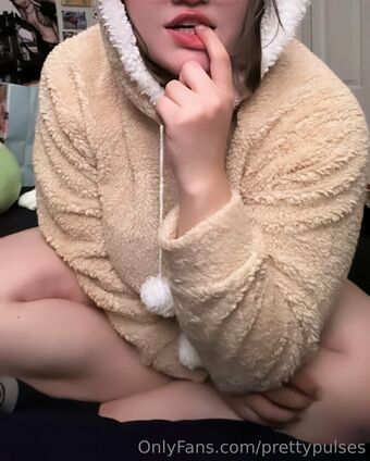 prettypulses Nude Leaks OnlyFans Photo 17