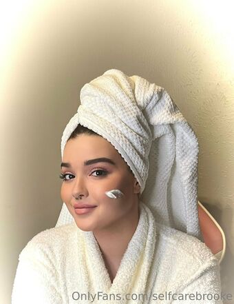 selfcarebrooke Nude Leaks OnlyFans Photo 7