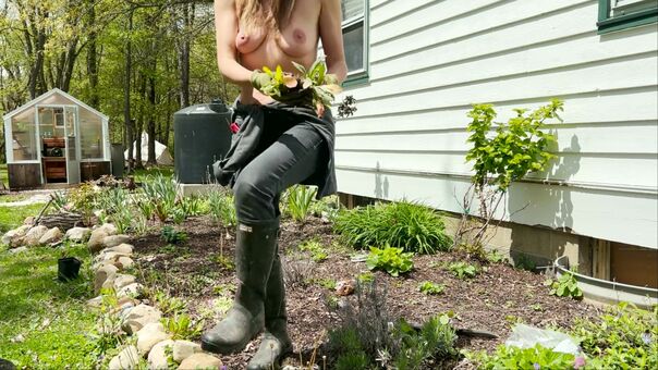 The Naked Gardener Nude Leaks OnlyFans Photo 13