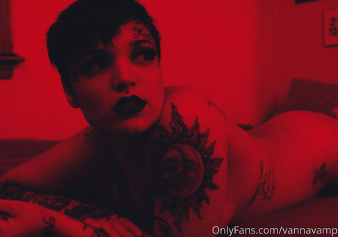 vannavamp Nude Leaks OnlyFans Photo 10
