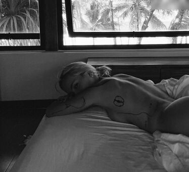 Alexa Grassmann / alexasearth Nude Leaks OnlyFans  – Leaked Models