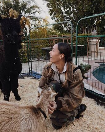 Alexis Gaube Nude Leaks OnlyFans Photo 17