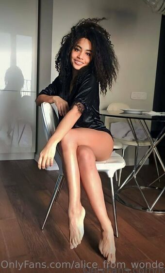 alice_from_wonderlandd Nude Leaks OnlyFans Photo 10