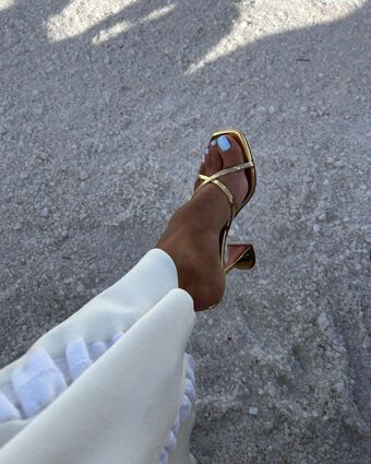 Amina Muaddi Nude Leaks OnlyFans Photo 4