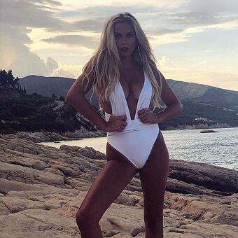 Ariane Schmidt Nude Leaks OnlyFans Photo 32