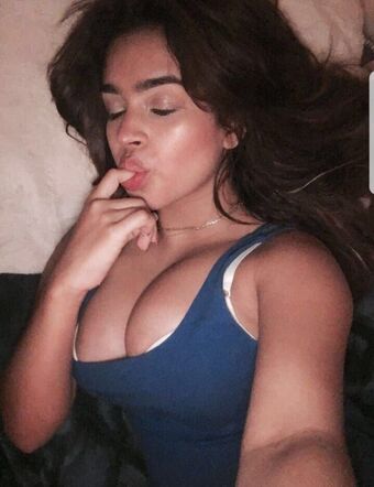 Betsy Martinez / babybfreee / babymtz / betsymartinezz Nude Leaks OnlyFans  – Leaked Models