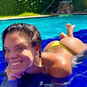 Carol Vaz Nude Leaks OnlyFans Photo 7