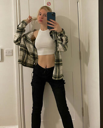 Chloe Wiles / wchlce Nude Leaks OnlyFans  – Leaked Models