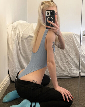 Chloe Wiles Nude Leaks OnlyFans Photo 17