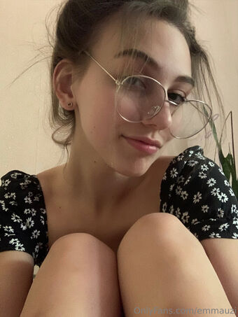 emma.uzi / emmauzi Nude Leaks OnlyFans  – Leaked Models