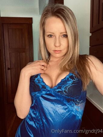 gndtj94 Nude Leaks OnlyFans Photo 27