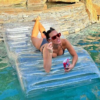 Heidi D'Amelio Nude Leaks OnlyFans Photo 9