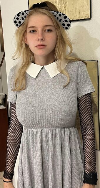 ItsBumbleBea Nude Leaks OnlyFans Photo 12